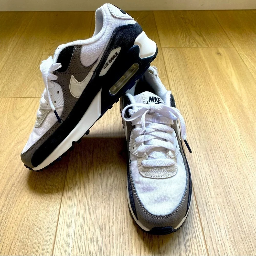 Moving Sale * Nike Air Max 90 White Grey Black Sneakers Size 7 Athletic Active